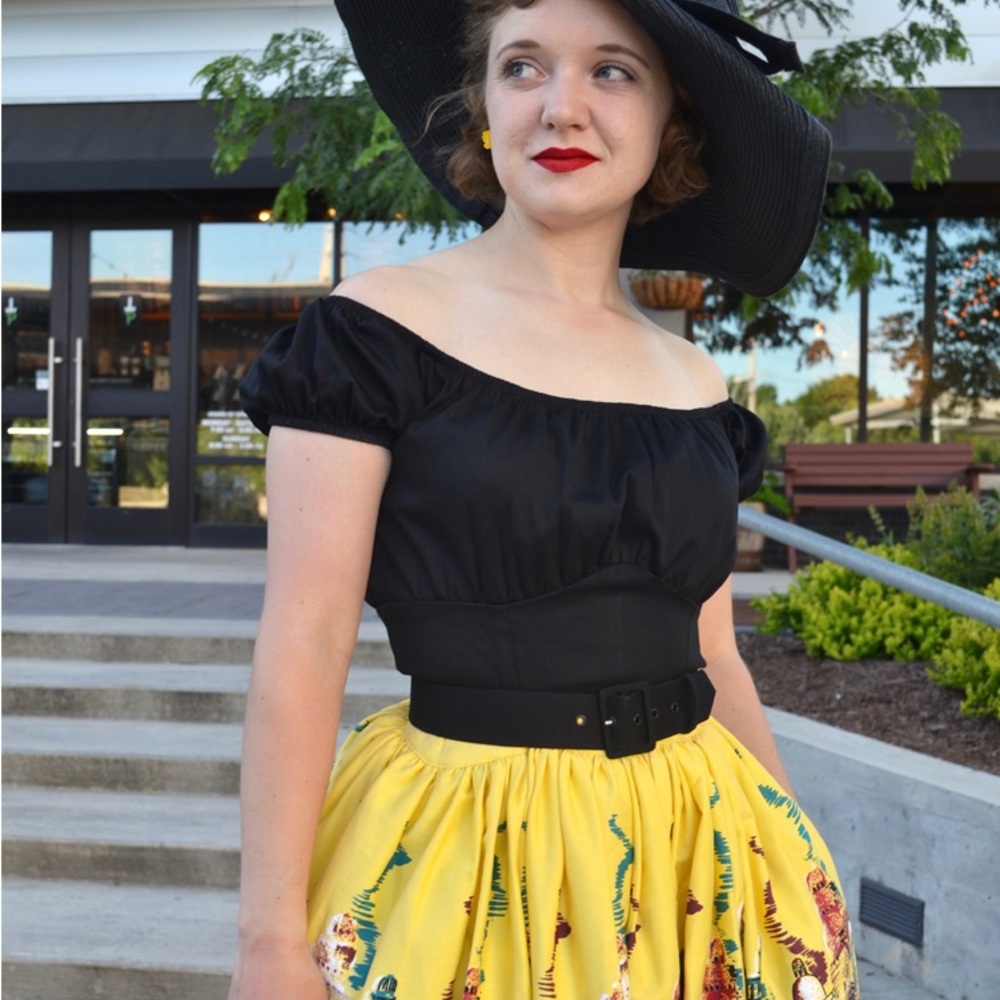 Pinup Couture black peasant top